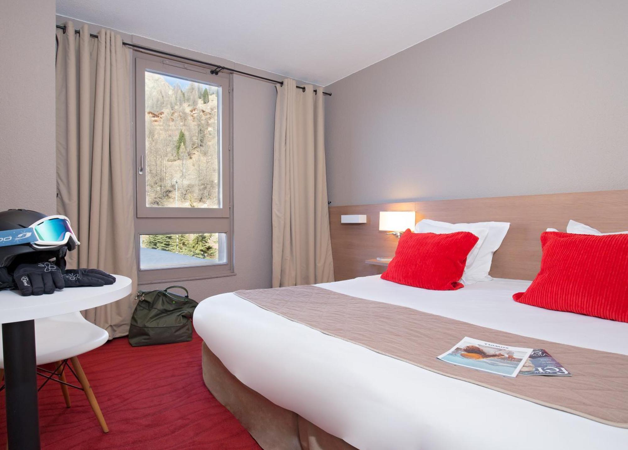 Sowell Hotels Le Pas Du Loup Изола Экстерьер фото